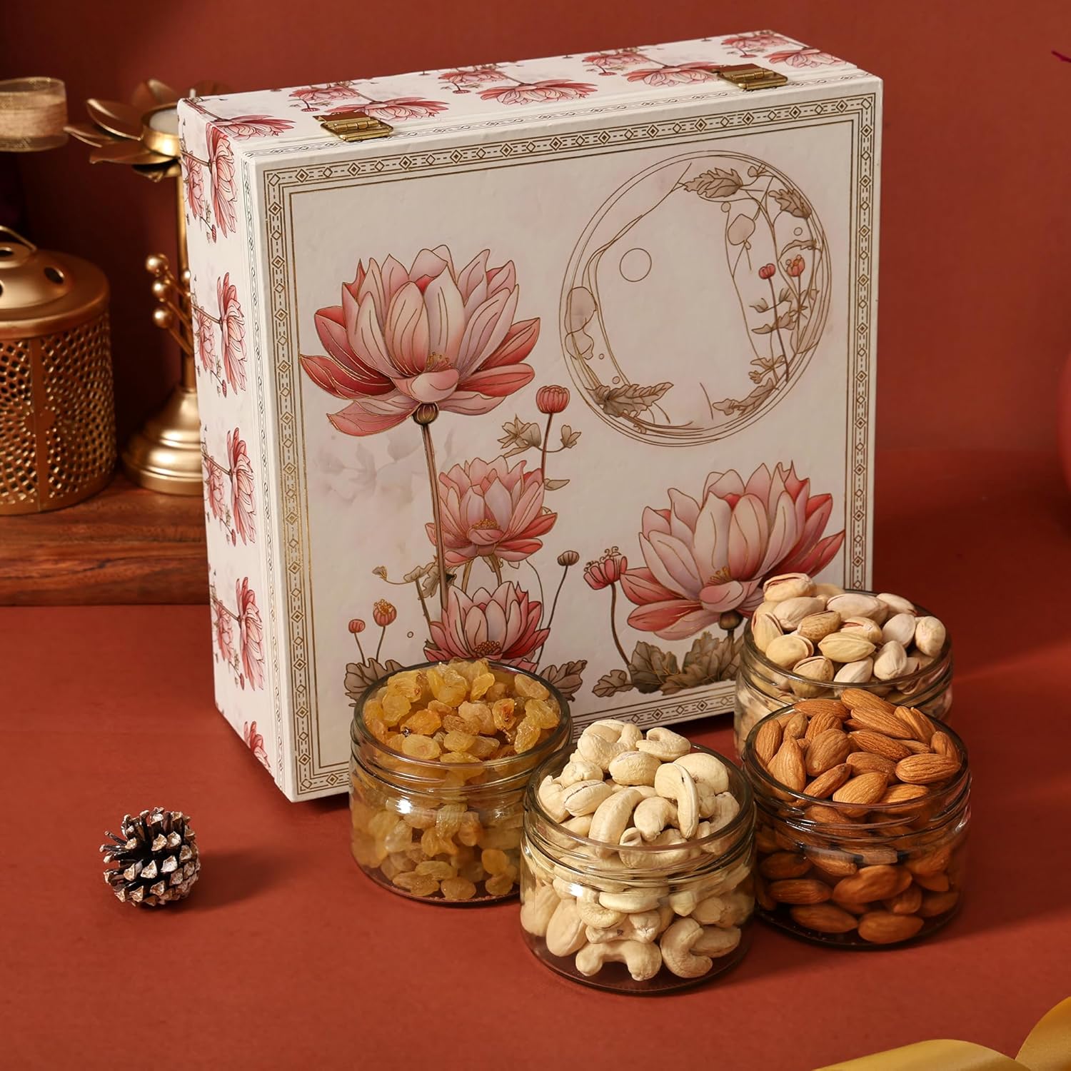 BEE CREATIVE Premium Dry Fruits Gift Hamper Pack for Diwali, Dussehra, Weddings & Corporate Gifting | Almonds, Cashews, Pistachios & Raisins | Festive Healthy Dry Fruit Gift Combo