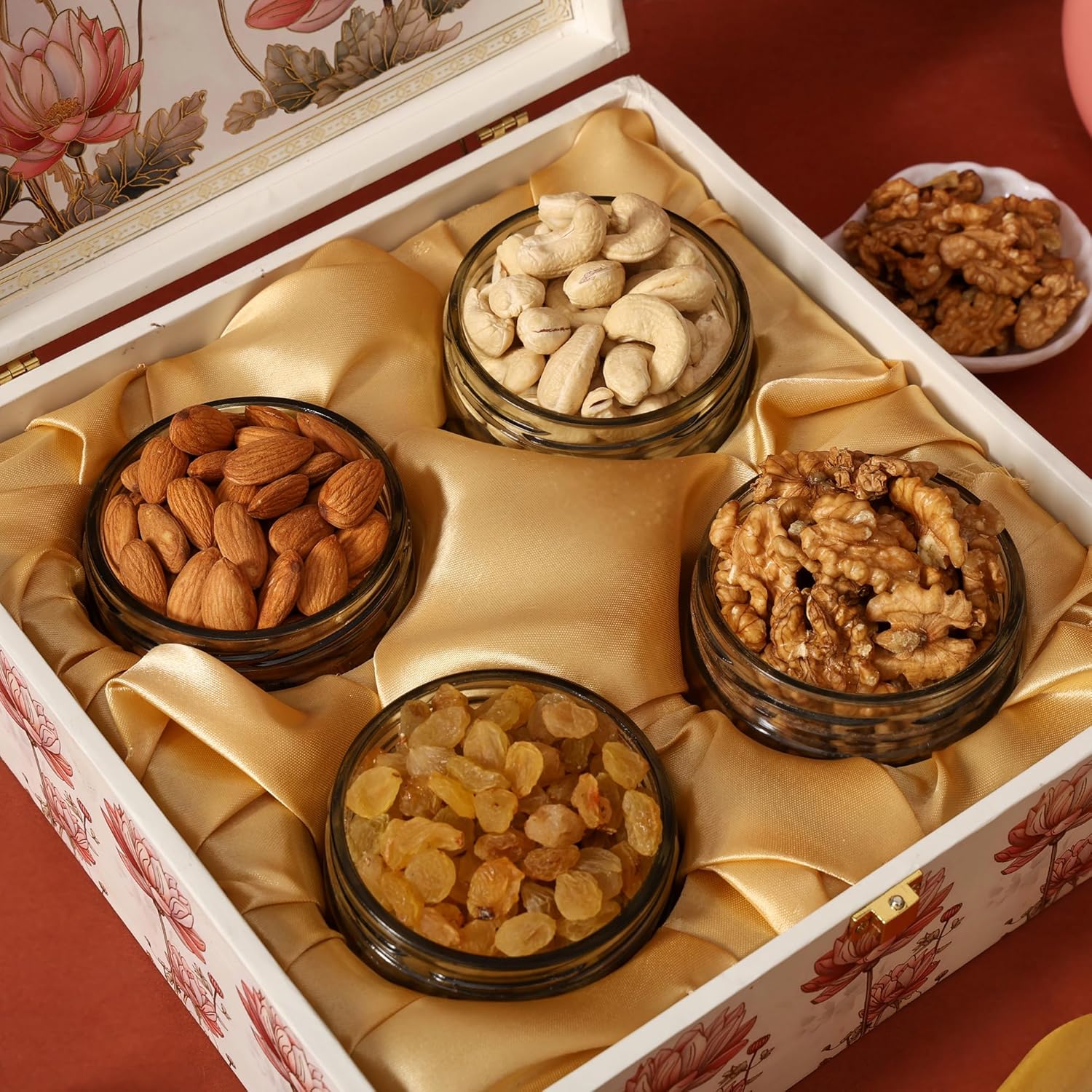 BEE CREATIVE Premium Dry Fruits Gift Hamper Pack | Almonds, Cashews, Walnuts & Raisins | Festive Combo Box of 4 (75g Each) | Healthy Dry Fruit Gift for Diwali, Dussehra & Corporate Gifting